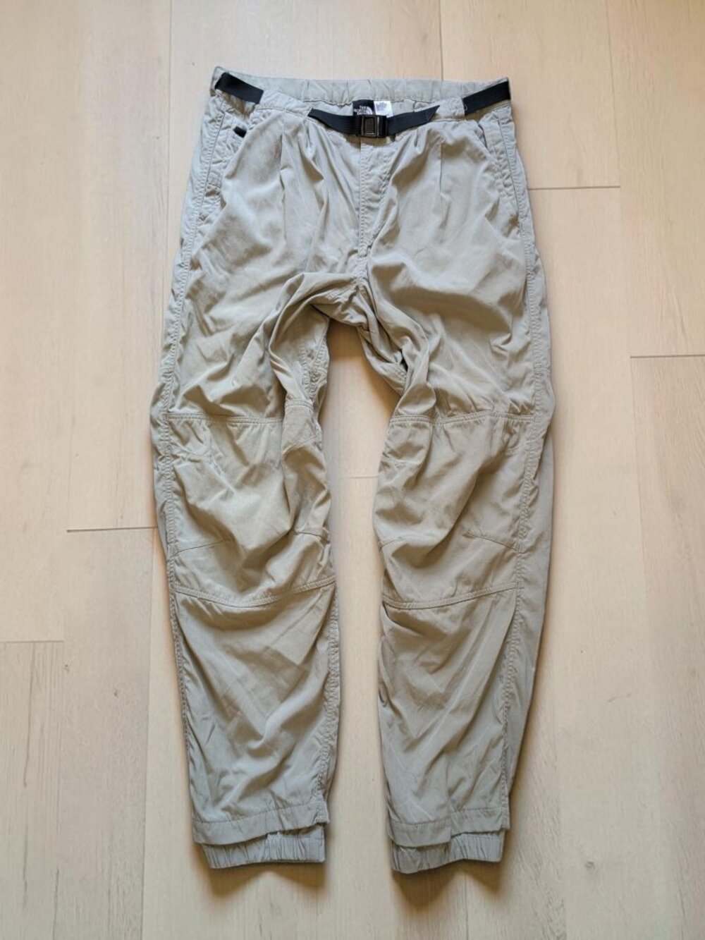 The North Face neutral khaki cuffed buckle waist high rise hiking utility pant L
